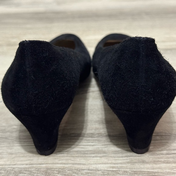 Salvatore Ferragamo VINTAGE RARE Black Suede Pumps Heels Size 5 WORN ONCE - Picture 7 of 11